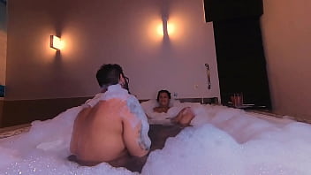 Fudendo a gostosa da marybutt na hidro