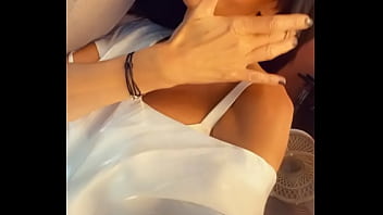 Un strip tease ça te tente ce soir