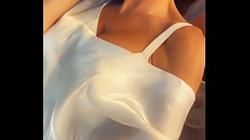 Un strip tease ça te tente ce soir