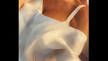 Un strip tease ça te tente ce soir