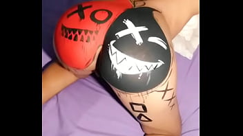 Delicia de pintura dessa morena