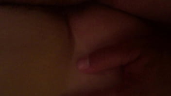 Mineira pede para dotado meter no rabo e arrombar tudo