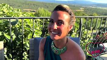 Pam et ashley deux blondes coquines aiment le sexe à trois