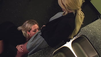 Hot blondes lesbians xxx