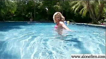 Pleasure to orgasm with sex toys for sexy girl movie 03