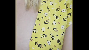 Milf exposes her perfect boobs in the automobile driving