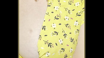 Milf exposes her perfect boobs in the automobile driving