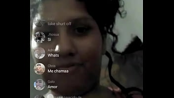 Solo chichis enseñando