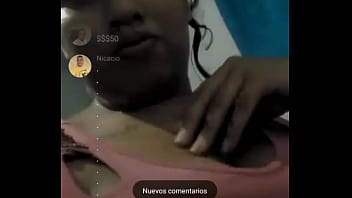 Solo chichis enseñando