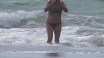 On the beach i please my friend and let her stepson cum in my pussy