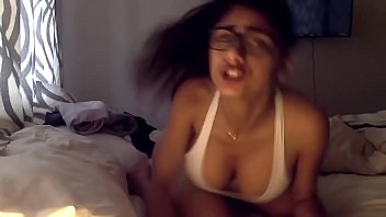 Mia khalifa twerk hd