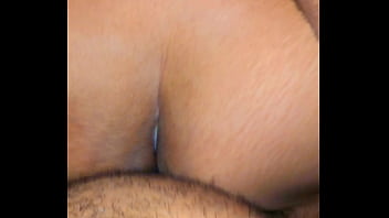 Só queria uma massagem nas costas mas minha buceta que foi relaxada