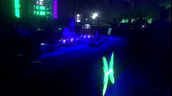 Joven usa vagina como controladora