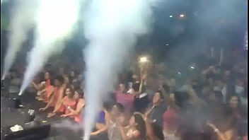 Joven usa vagina como controladora Joven usa vagina como controladora