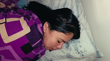 La sorpresa que me llevé al abrir la puerta de su cuarto… todo cambió en un instante