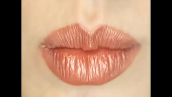 Hottie's bouncy booty shakes during a rough fuck