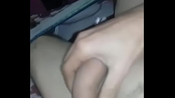 Cachondo Masturbándome Enorme Pene 2 thumbnail