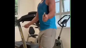 Ator Global Fazendo Exercícios thumbnail