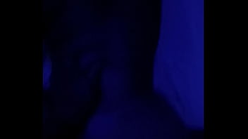 Morena dando gostoso