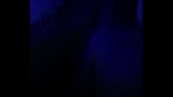 Morena dando gostoso