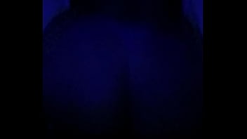 Morena dando gostoso