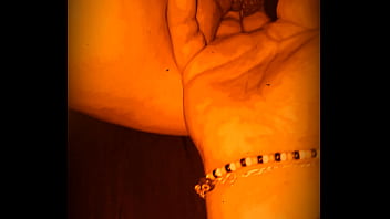 Mi Vecino Me Mete Los Dedos En La Pucha Mientras Mi Marido Trabaja 24 Horas thumbnail