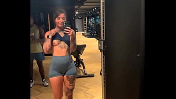 Trynna distract my gym partner