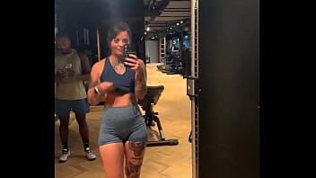 Trynna distract my gym partner