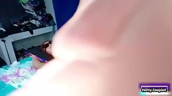 Abreme mis piernas y cogeme meteme toda tu verga