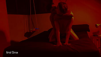 Trabalha no mc donald' e faz alguns vídeos vídeo caseiro