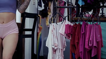 Pawg babe working out in tight cotton shorts cameltoe big tits phat ass