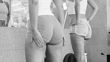 Bi sexual babes jennifer mendez and rebecca volpetti take dp slamming from gym hunks trailer