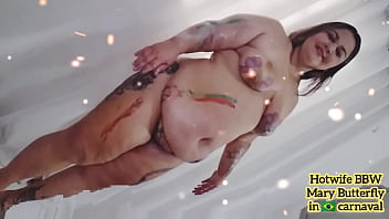 Bbw hotwife swinger mary butterfly in brazilian carnaval dance