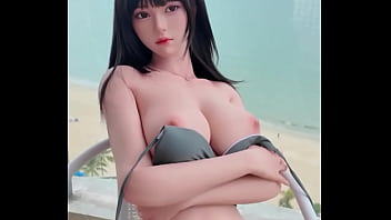 The plain plaid shirt cannot hide her ambition and tenderness uloversdoll