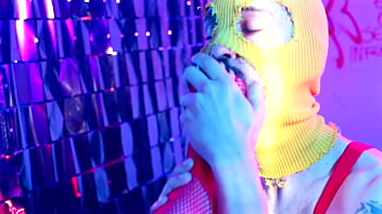 Foot goddess training her slave