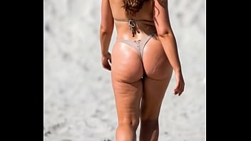 Thick women on beach ai