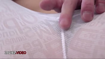 Alluring japanese beauty shows off oral skills in steamy session