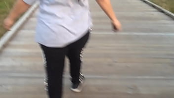 Booty booty booty walkin everywhere