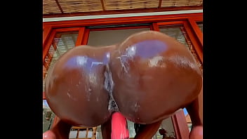 This dildo got me creaming and squirting uncontrollably