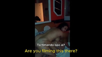 Esposa sozinha no motel com dois colegas do corno legendado