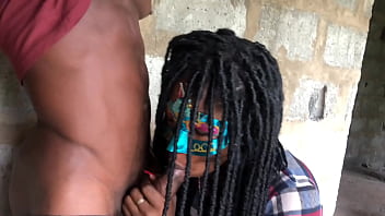 ⭐️ebony slut keep screaming as she takes 11 inches curved bbc