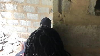 ⭐️ebony slut keep screaming as she takes 11 inches curved bbc