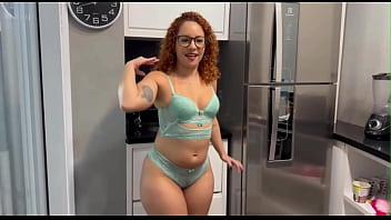 Ruivinha safada do rabão guloso quando viu a rola preta e grossa do negão ficou com o cuzinho piscando e pediu para ele deixá la bem arrombadinha Ruivinha safada do rabão guloso quando viu a rola preta e grossa do negão ficou com o cuzinho piscando e pediu para ele deixá la bem arrombadinha