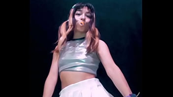 Bonneyuwu 12 13 pee bebo mi orina frasco