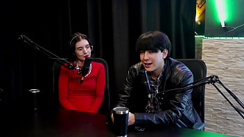 Era um clt ferrado recebeu convite pra entrar no pornô a mãe deu um conselho transou com uma menina que gemia alto e quase foi preso yastrixx & dixon watch sheer red