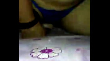 Se mete el didol hasta el fondo tremenda forajida flash