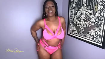 Bootylicious bikini farts