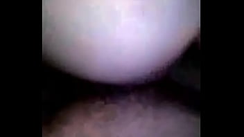 Colombiana nalgona recibiendo verga