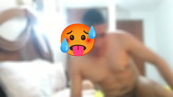 Esposo pide a su esposa que le haga 69 con lengua a su amigo like para parte 2 Esposo pide a su esposa que le haga 69 con lengua a su amigo like para parte 2