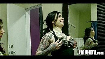 Emo Babe With Tats Gets Some Dick 252 thumbnail